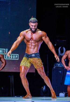 MEN‘S PHYSIQUE +179